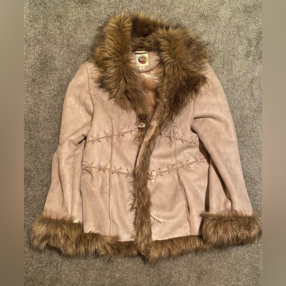 Fur trim coat size (L)